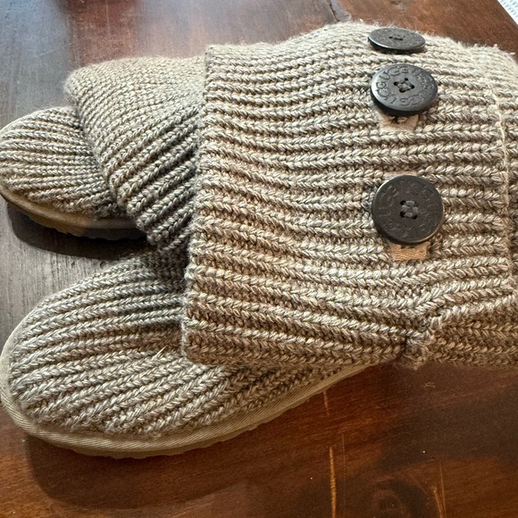 Gray Knit Button-Up Boots - Picture 2 of 4